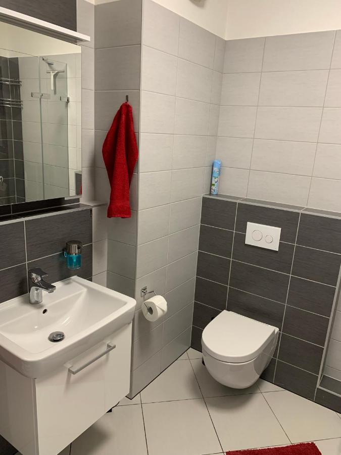 Kelleruv Mlyn - Apartman S Vlastni Garazi, Znojmo Centrum Eksteriør bilde